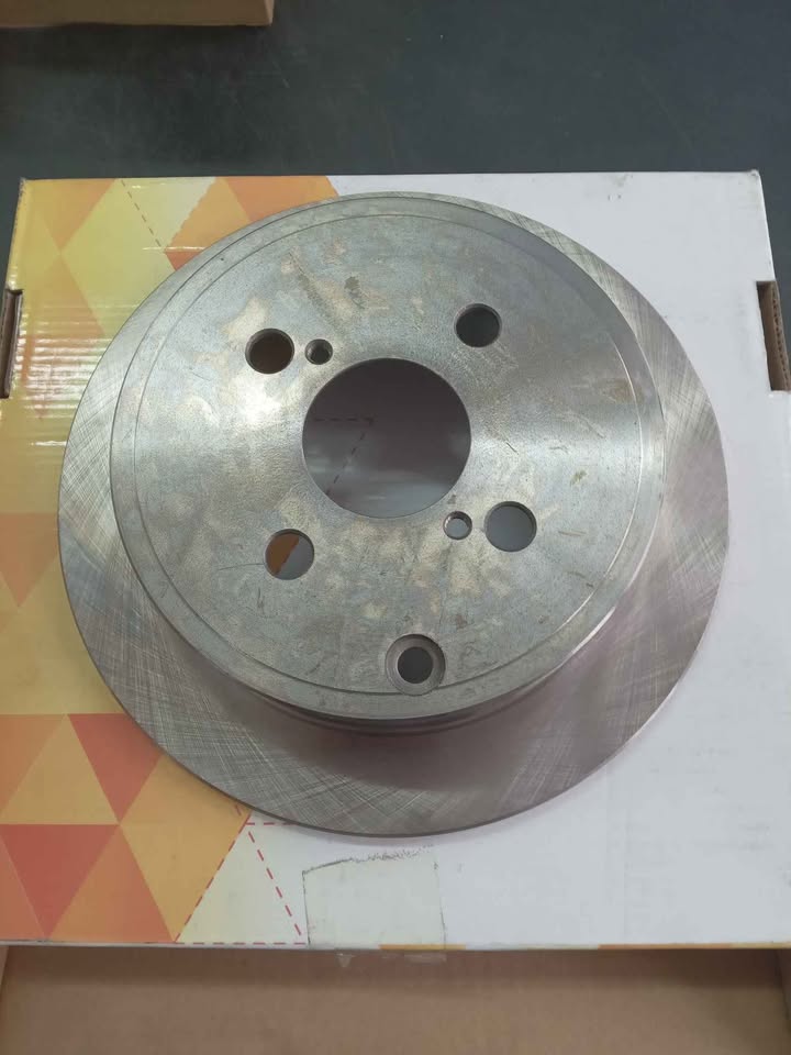 Toyota Corolla Runx rear brake disc - Private Seller