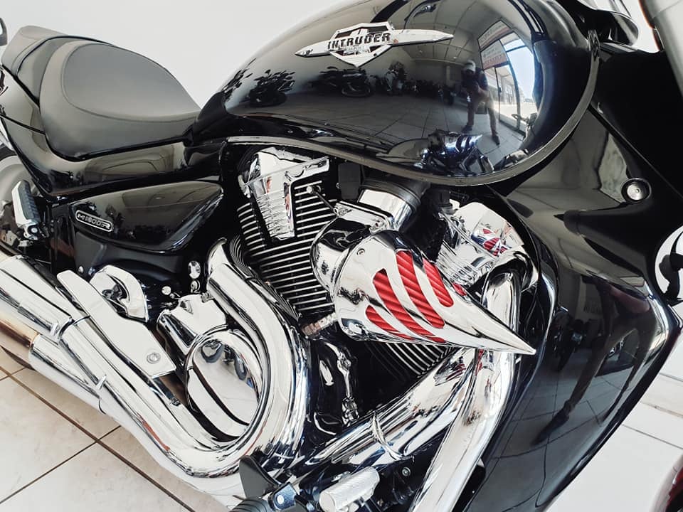 SUZUKI 1800 BOULEVARD(INTRUDER) - Private Seller SUZUKI 1800 BOULEVARD(INTRUDER) - Private Seller