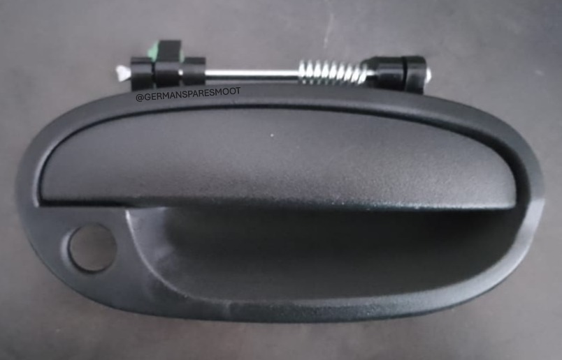 Chev Spark 2 New R/F Outer Door Handel - Private Seller