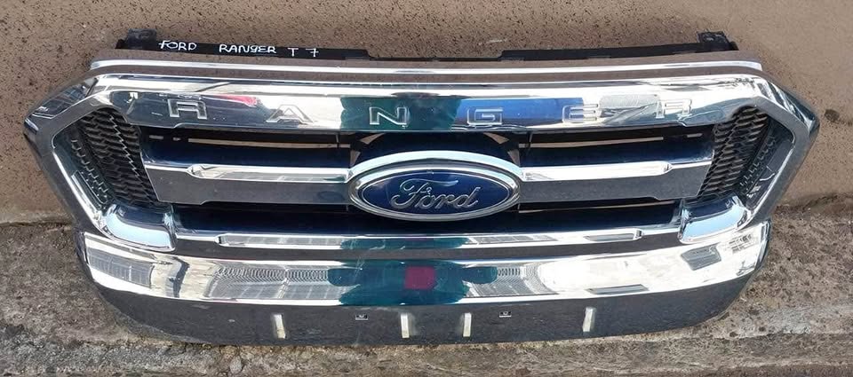 Ford Ranger T7 grill - Private Seller Ford Ranger T7 grill - Private Seller
