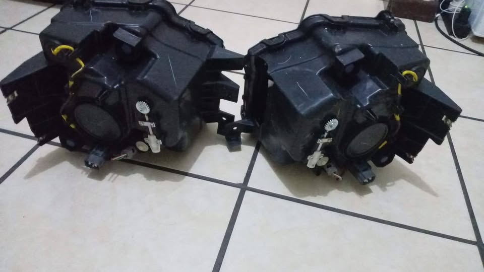 2025 SUZUKI GRAND VITARA AND URBAN CRUISER PAIR OF HEADLIGHT LED R10 - Private Seller 2025 SUZUKI GRAND VITARA AND URBAN CRUISER PAIR OF HEADLIGHT LED R10 - Private Seller