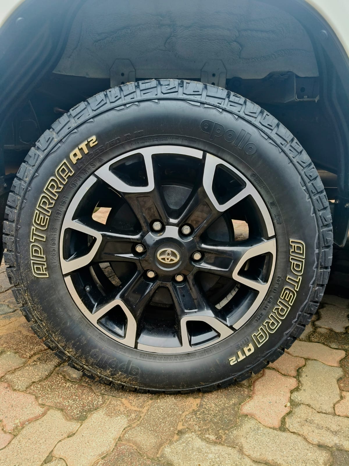 Used 2020 Toyota Hilux 2.8GD-6 double cab 4x4 Legend (de-spec 21) - Private Seller
