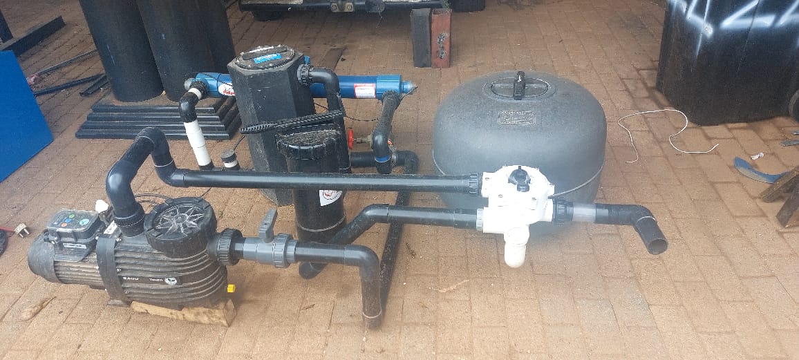 Koi pond filter outlet pump