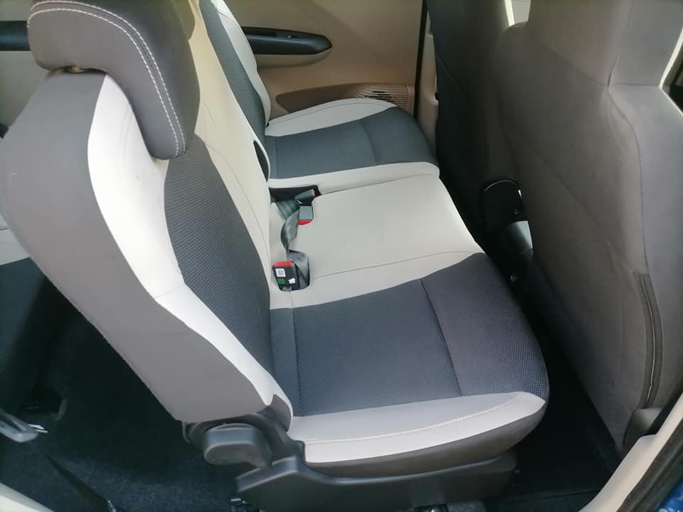 2022 Renault Triber 1.0 Seven seater Services book
