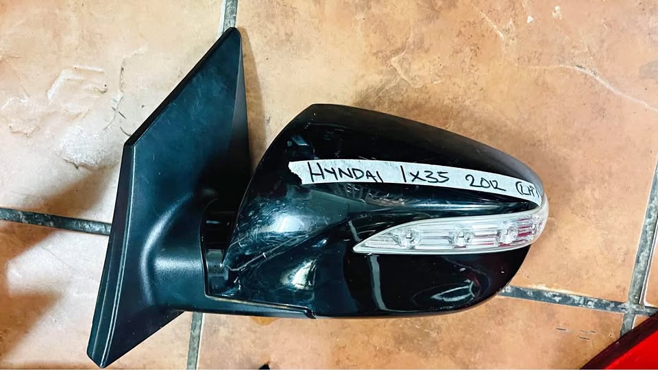 Hyundai ix35 side mirror 2012 - Private Seller Hyundai ix35 side mirror 2012 - Private Seller