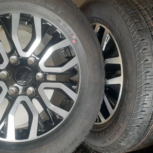 Thunder rims black and silver color rims