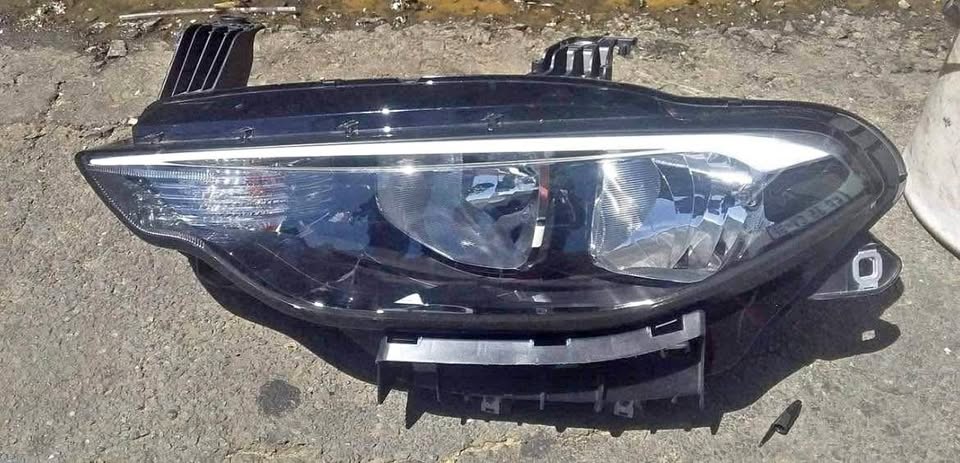 Fiat Tipo headlight - Private Seller Fiat Tipo headlight - Private Seller