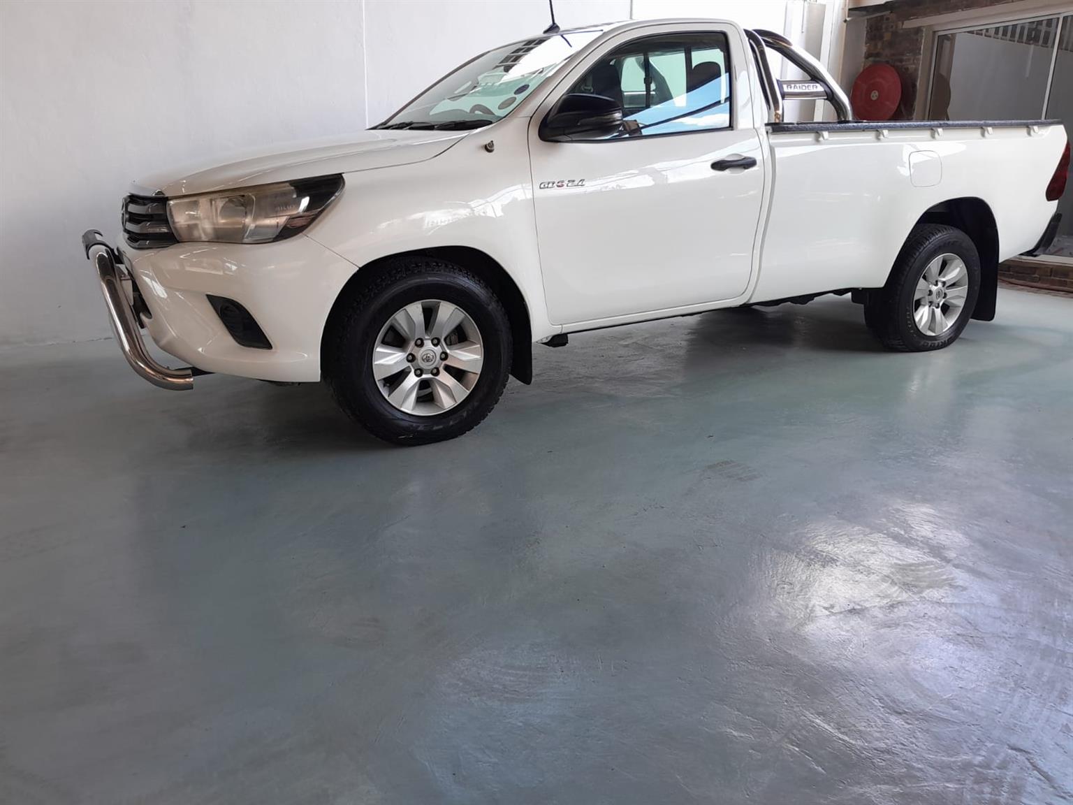 2017 Toyota Hilux 2.4GD-6 SRX