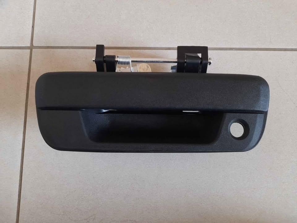 OPEL CORSA UTILITY 05/11 BRAND NEW TAILGATE HANDLES FORSALE