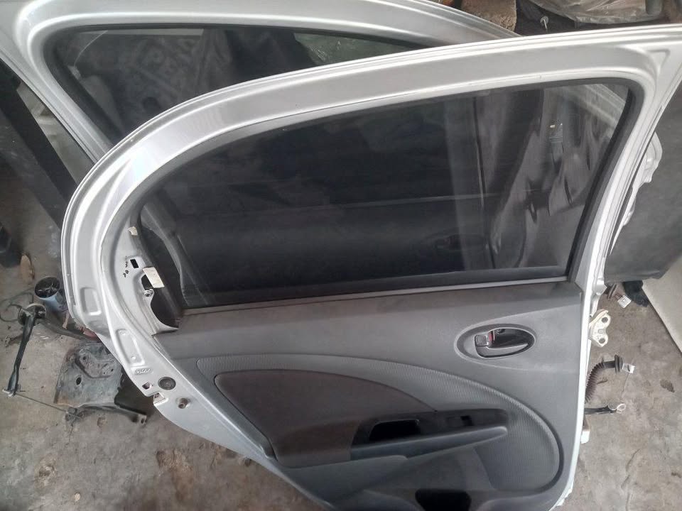Toyota Etios Sprint XS 1.5 Hatchback Front Left Door - Private Seller Toyota Etios Sprint XS 1.5 Hatchback Front Left Door - Private Seller