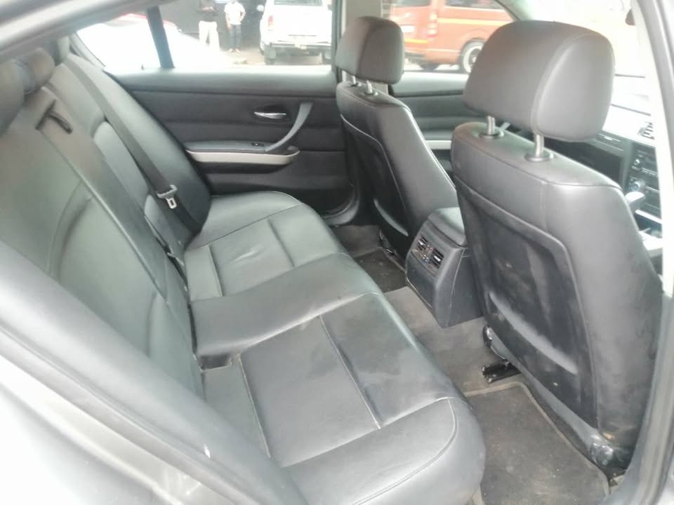2011 E90 320i Automatic