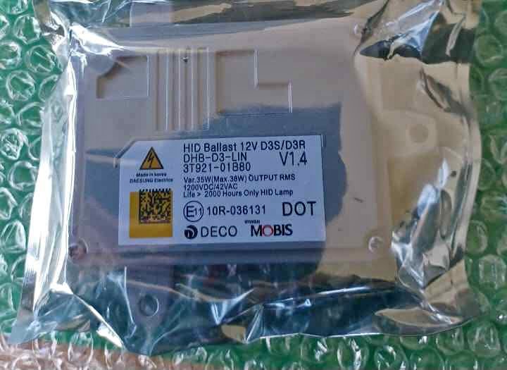 Hyundai Santa Fe Headlight Xenon ballast module - Private Seller