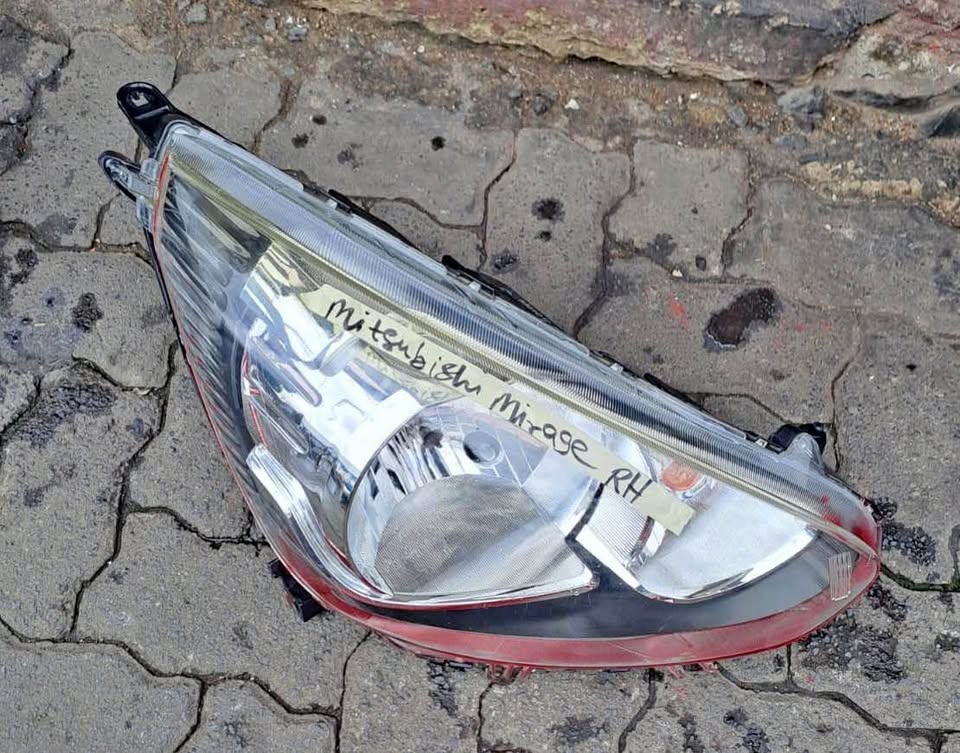 Mitsubishi Mirage headlight - Private Seller Mitsubishi Mirage headlight - Private Seller