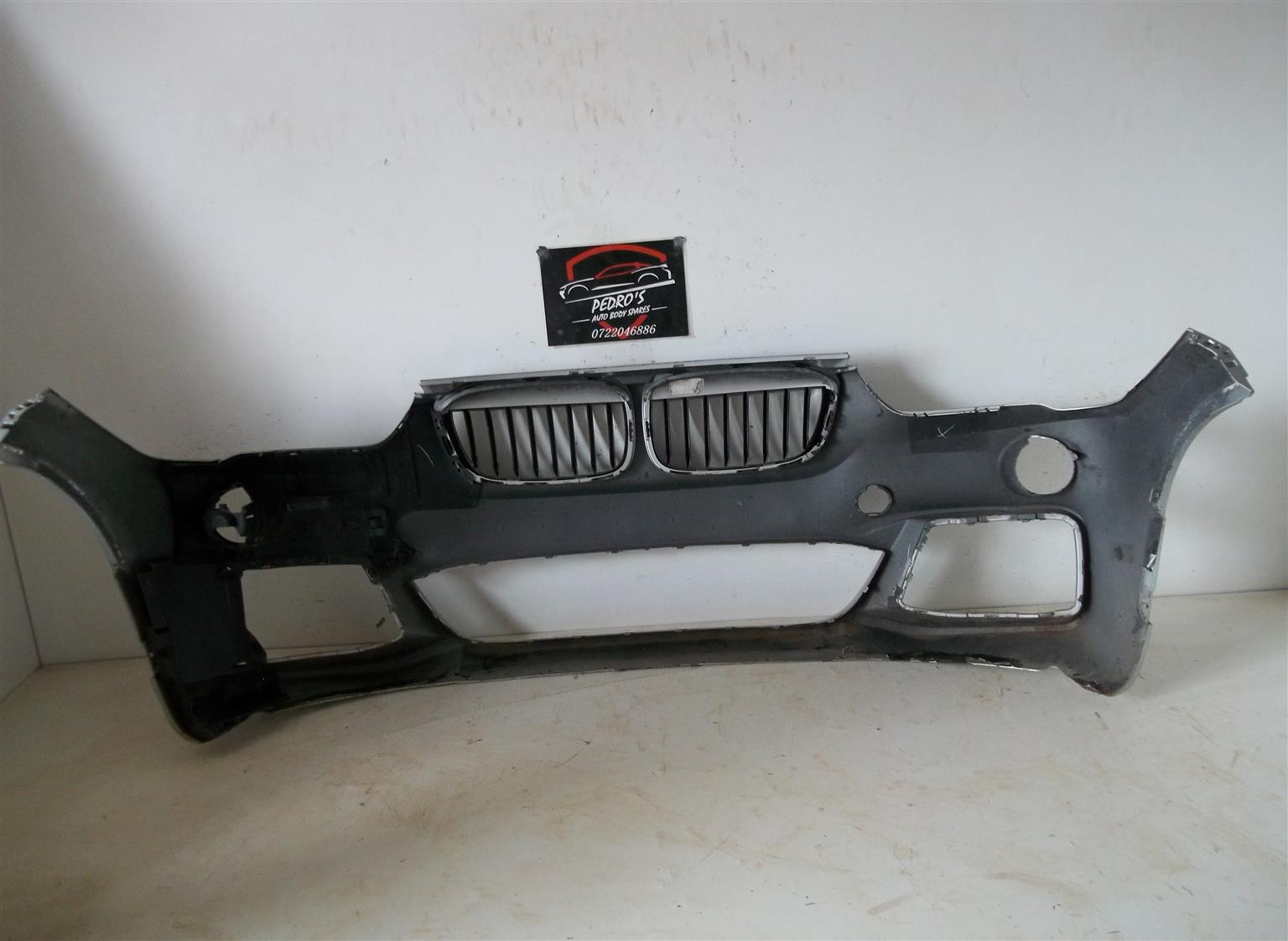 BMW X1 (F48) '16-'19 M Sport front bumper with grilles - Private Seller BMW X1 (F48) '16-'19 M Sport front bumper with grilles - Private Seller