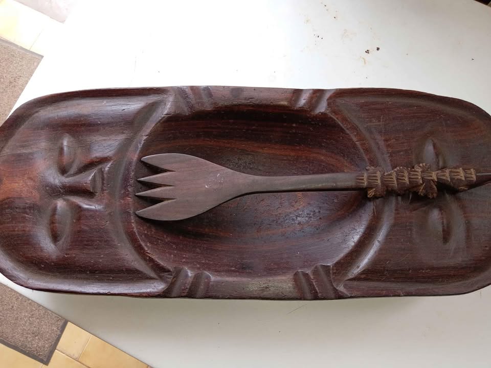Huge variety of African Arts and Crafts