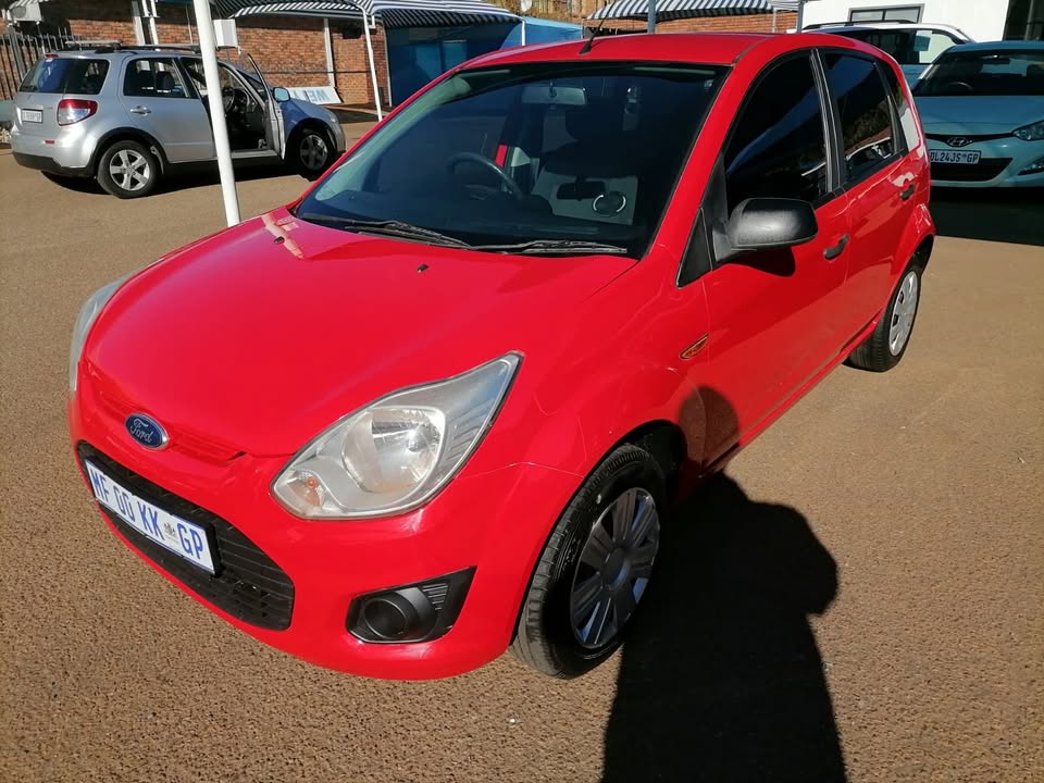 2013 Ford figo