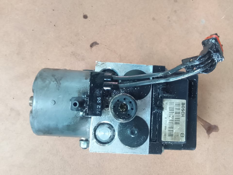 ABS PUMP/MODULE AUDI A4 B5 - Private Seller ABS PUMP/MODULE AUDI A4 B5 - Private Seller