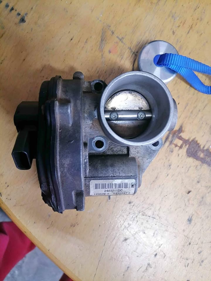 Ford fiesta 1.4L throttle body - Private Seller