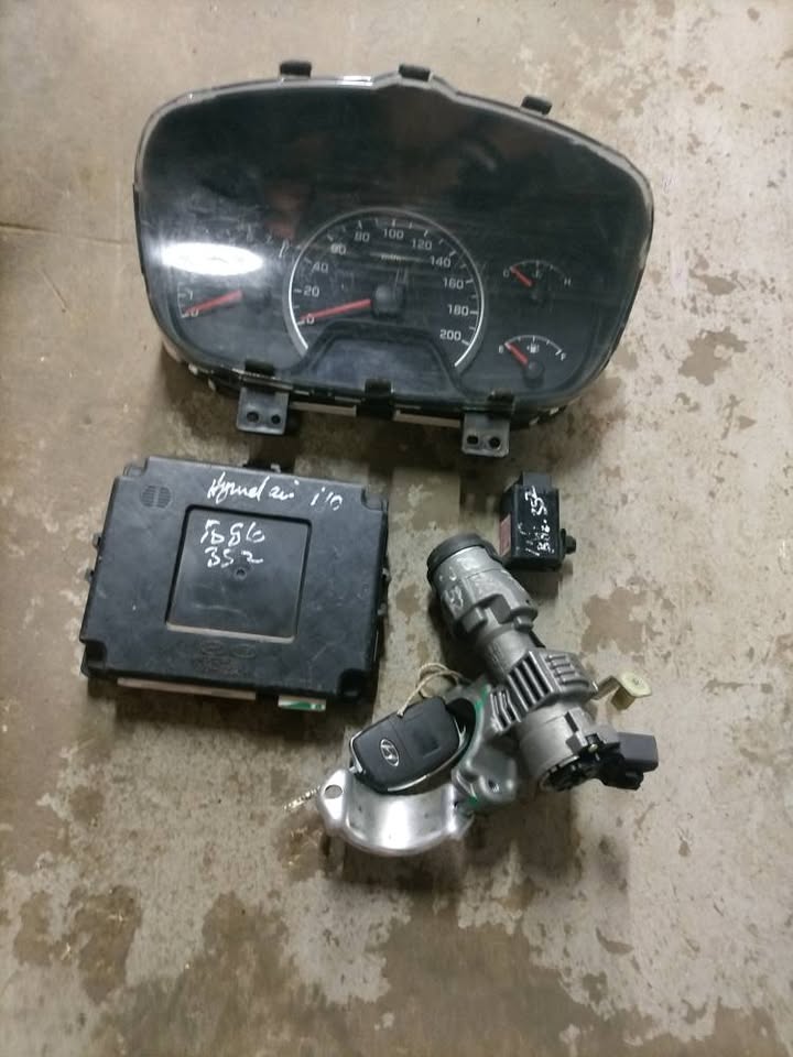 Daihatsu yrv lockset for sale - Private Seller Daihatsu yrv lockset for sale - Private Seller