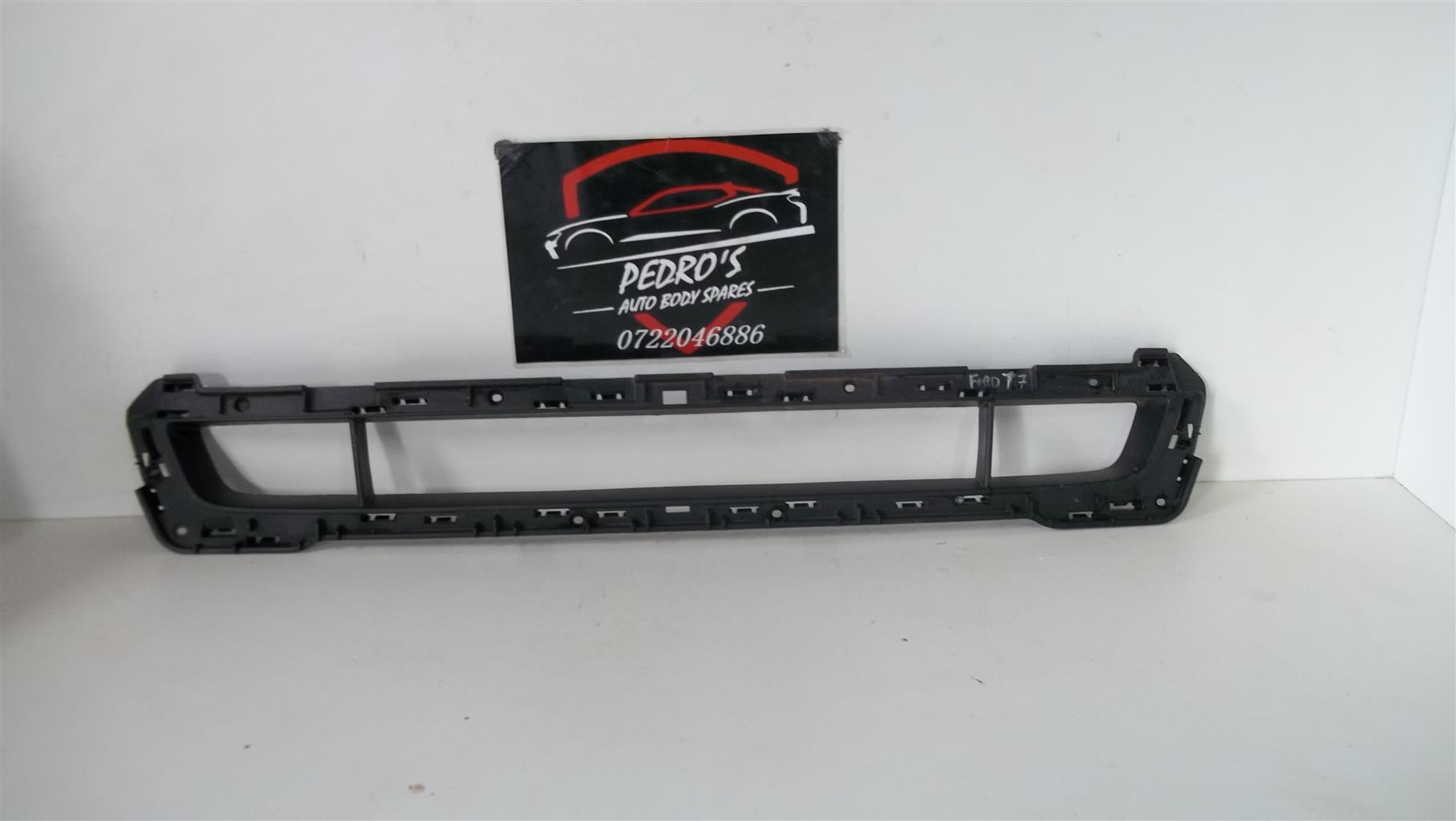 Ford Ranger ('15-'18') grille - Private Seller Ford Ranger ('15-'18') grille - Private Seller