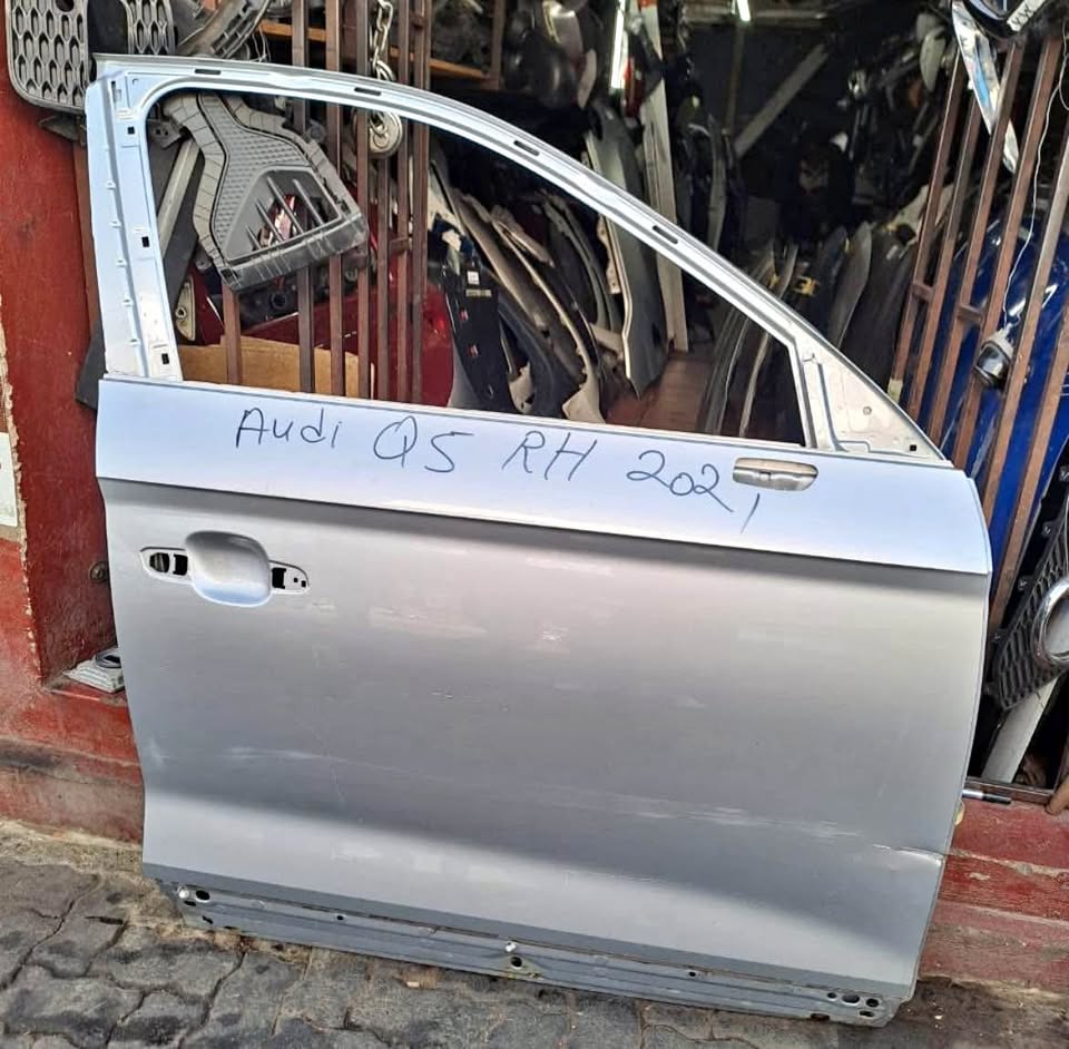 Audi Q5 door - Private Seller Audi Q5 door - Private Seller