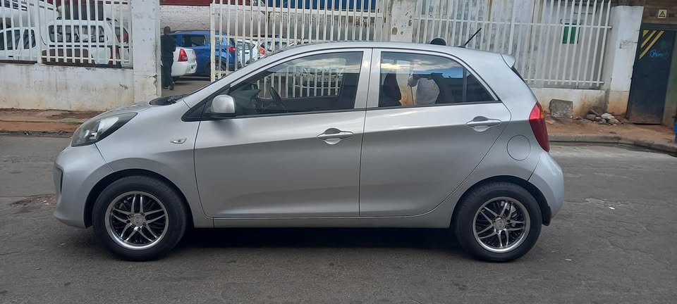 2015 KIA PICANTO 1.2 EX PETROL, MANUAL TRANSMISSION, MILEAGE SILVER COLOUR, PRICE