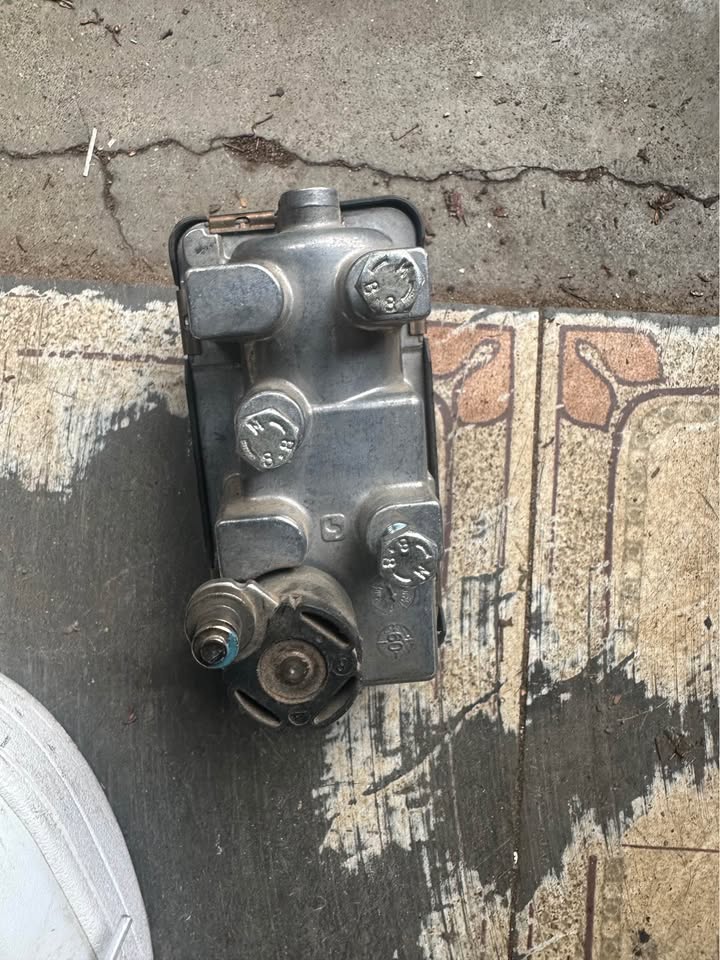 G13 6NW009543 Turbocharger Electronic REA Actuator For Mercedes, BMW and  3.0d Kia 2.2d - Private Seller