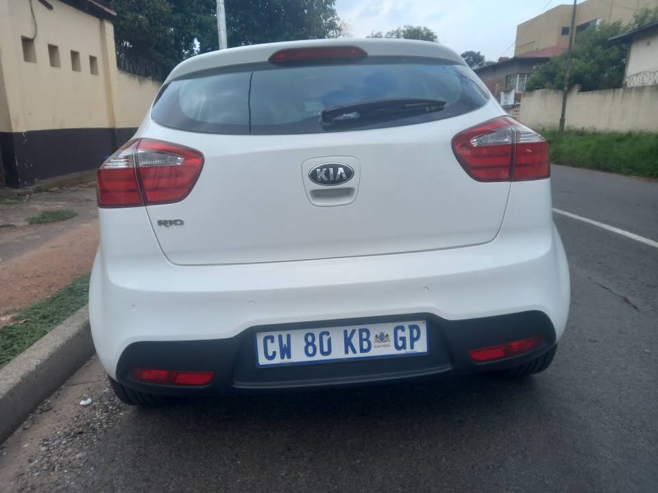 2014 Kia Rio 1.4 Tec Petrol, Manual, White Color, . Sunroof, Spare key
