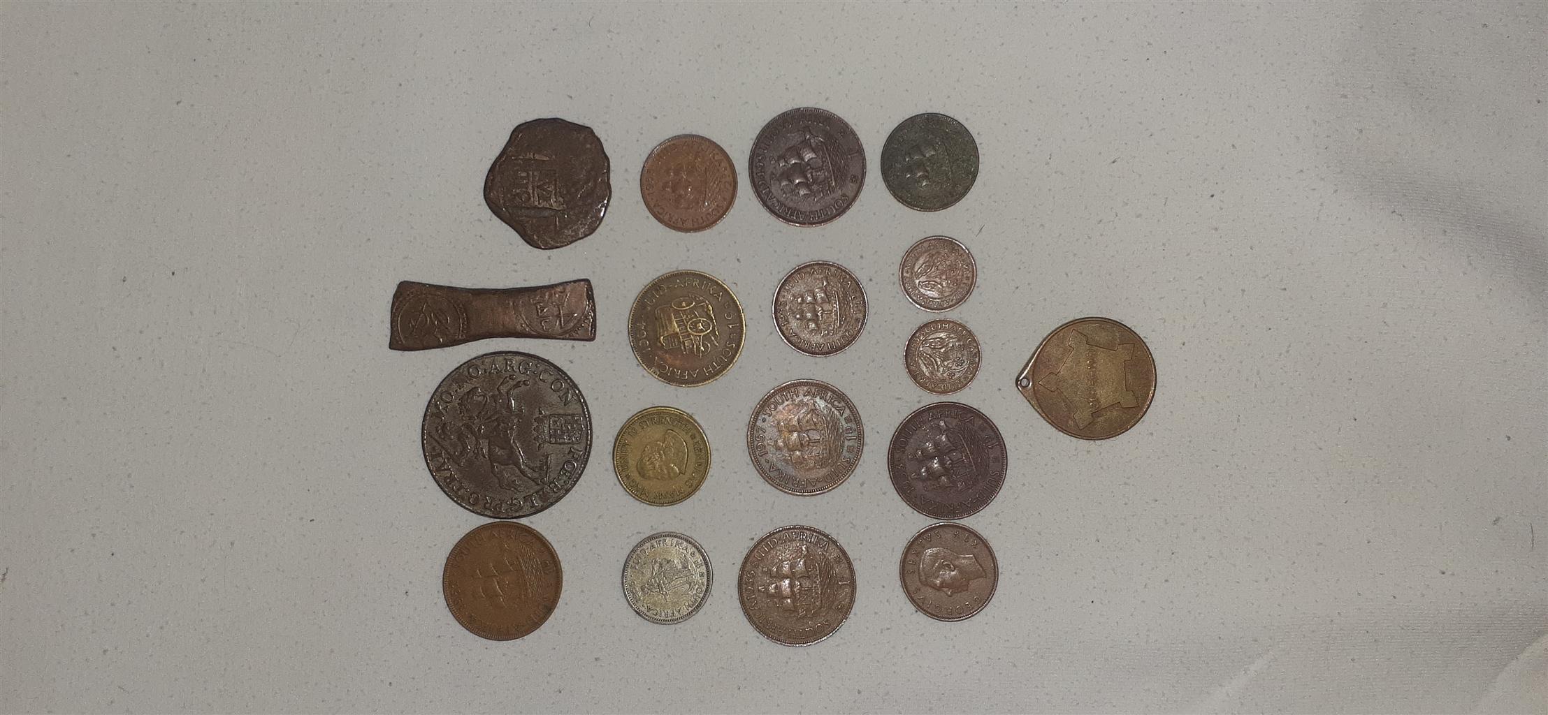 Hi selling my old coins and notes Hi selling my old coins and notes