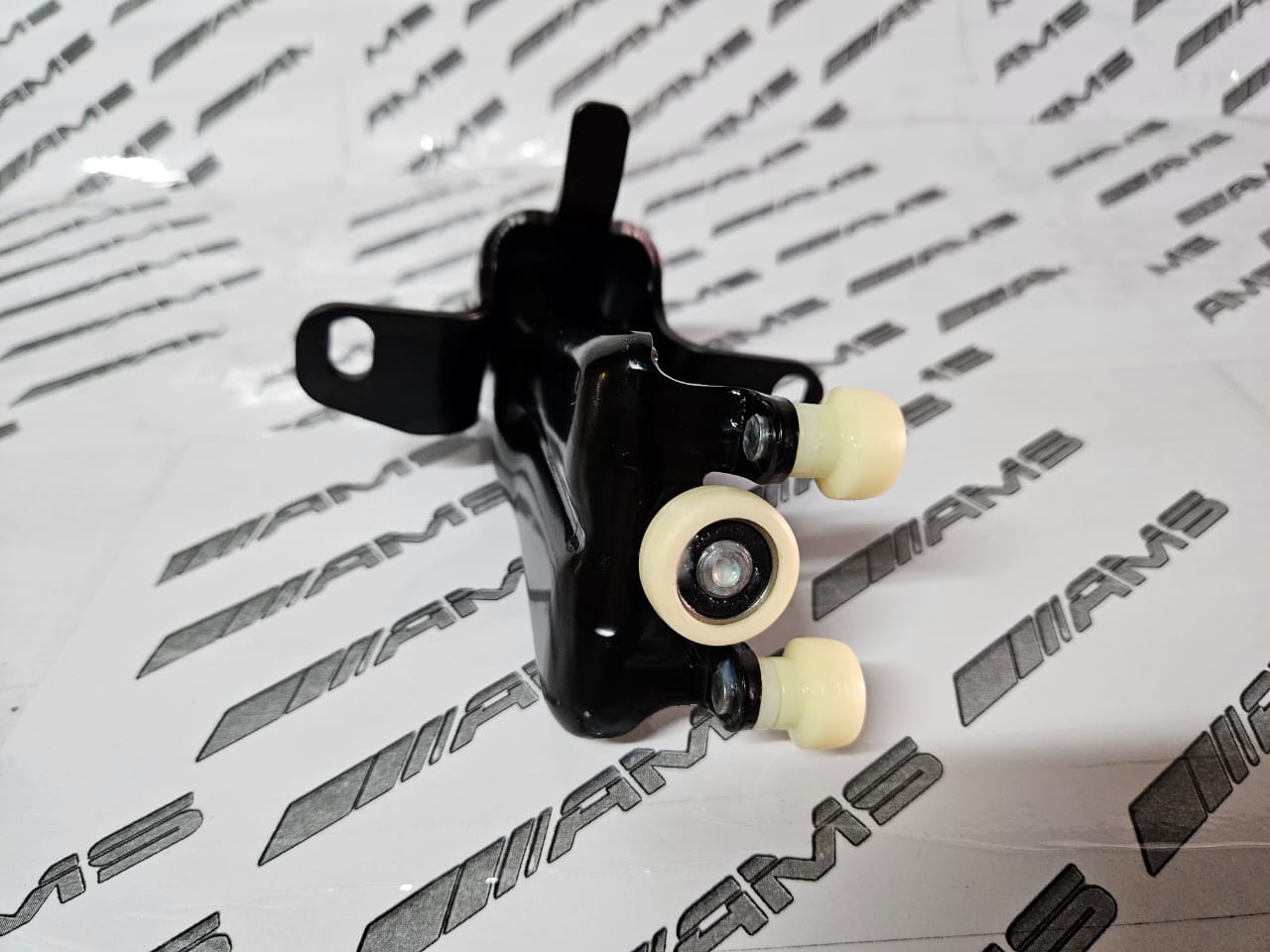Sliding Door Roller Guide for Mercedes W639 Vito – Smooth & Reliable Operation - Private Seller Sliding Door Roller Guide for Mercedes W639 Vito – Smooth & Reliable Operation - Private Seller