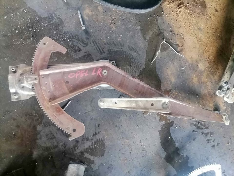 Opel Astra F LR Window mechanism - Private Seller Opel Astra F LR Window mechanism - Private Seller