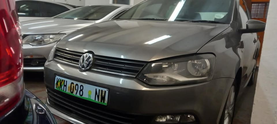 2015 POLO VIVO 1.4 ENGINE, MANUAL, GREY COLOR 78000KM