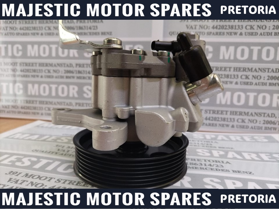 Mercedes Benz A006.466.48.01 power steering pump for sale - Private Seller