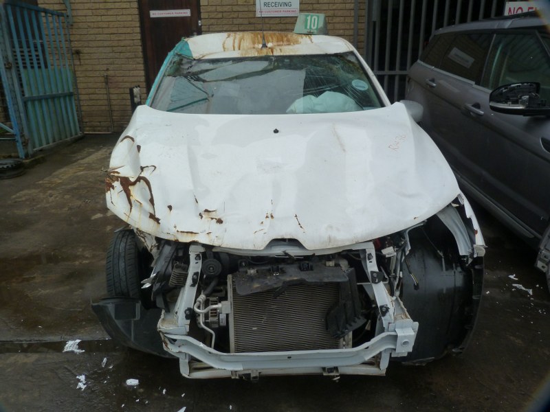 Renault Kwid 1.0 Manual White - 2023 SPARESBOYZ STRIPPING FOR SPARES - Private Seller Renault Kwid 1.0 Manual White - 2023 SPARESBOYZ STRIPPING FOR SPARES - Private Seller