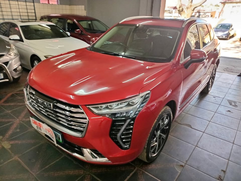 2023 Haval Jolion 1.5T Luxury Auto Petrol, Full Service History, Maroon, Automatic, Leather,