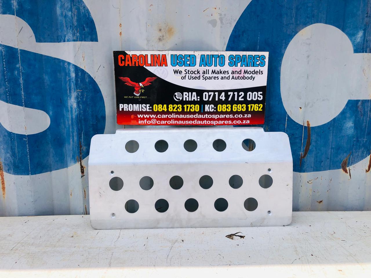 Toyota Land Cruiser 79 series engine guard aluminium - Private Seller Toyota Land Cruiser 79 series engine guard aluminium - Private Seller