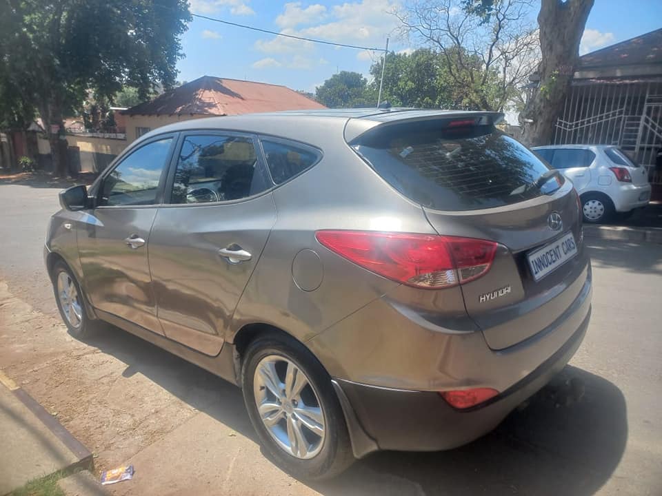 2011 HYUNDAI ix35 GL PREMIUM 2.0 PETROL, MANUAL, GREY COLOR, 89000KMS