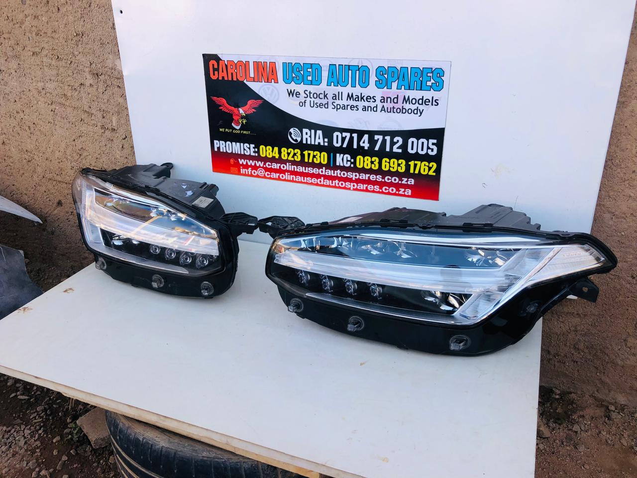 Volvo XC-90 left and right side xenon headlights - Private Seller