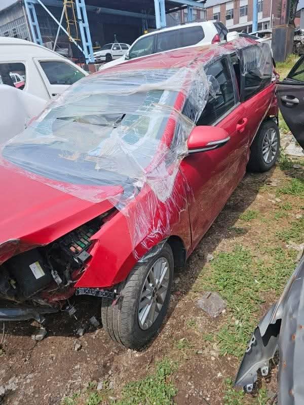 KIA RIO 1.4 MANUAL STRIPPING FOR SPARTS - Private Seller