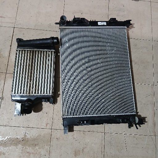 Renault Clio 4 radiator intercooler - Private Seller Renault Clio 4 radiator intercooler - Private Seller