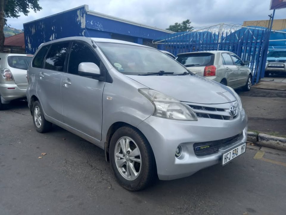 2013 Toyota Avanza 1.5 PETROL, MANUAL, SILVER Color, Mileage