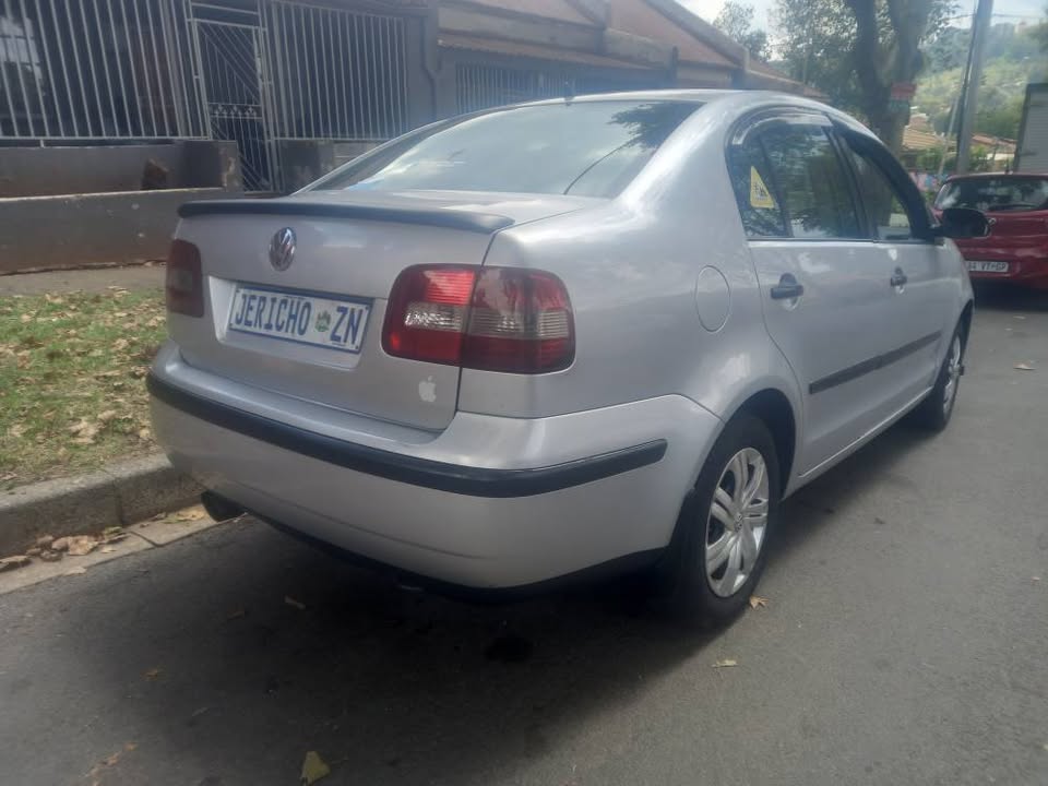 2005 VW Polo Classic Sedan, Manuel, Silver, 93000kms,