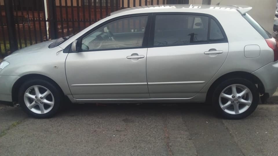 2007 TOYOTA RunX 1.8 RSi PETROL, MANUAL TRANSMISSION, SILVER COLOUR