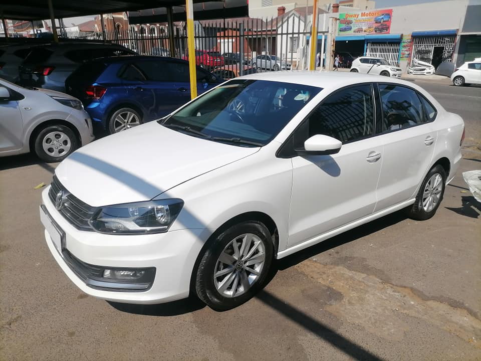 2016 Volkswagen polo 6 1.4 Comfortline Sedan
