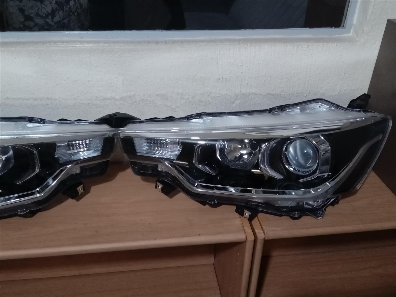 Suzuki Ertiga left&right headlight - Private Seller