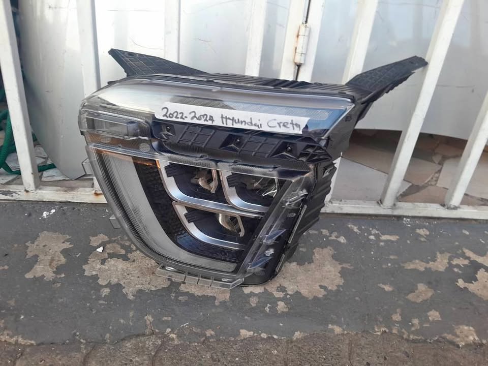 2022-2024  HYUNDAI CRETA LEFT SIDE HEADLIGHT FOR SALE