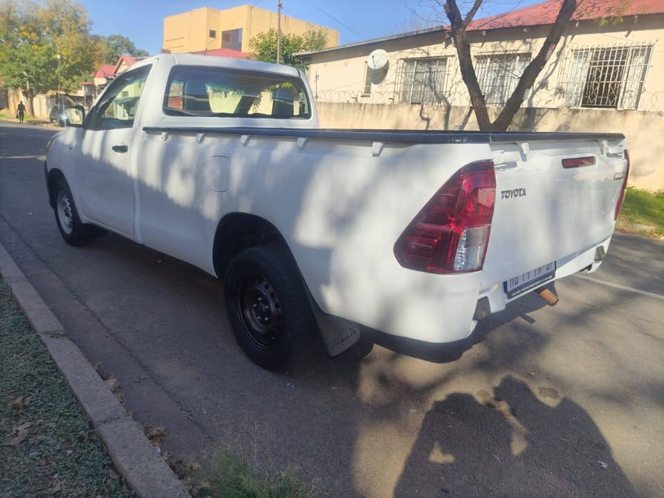 2023 Toyota hilux single cab 2.0 VVTI