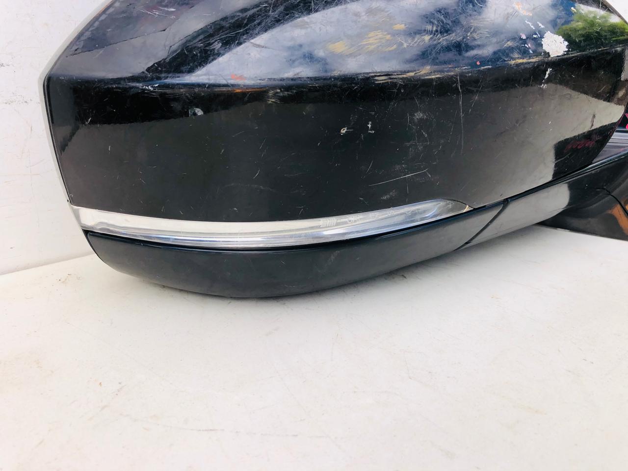 Range Rover Sport, Vogue and Discovery side electronic mirror with indicator - Private Seller Range Rover Sport, Vogue and Discovery side electronic mirror with indicator - Private Seller