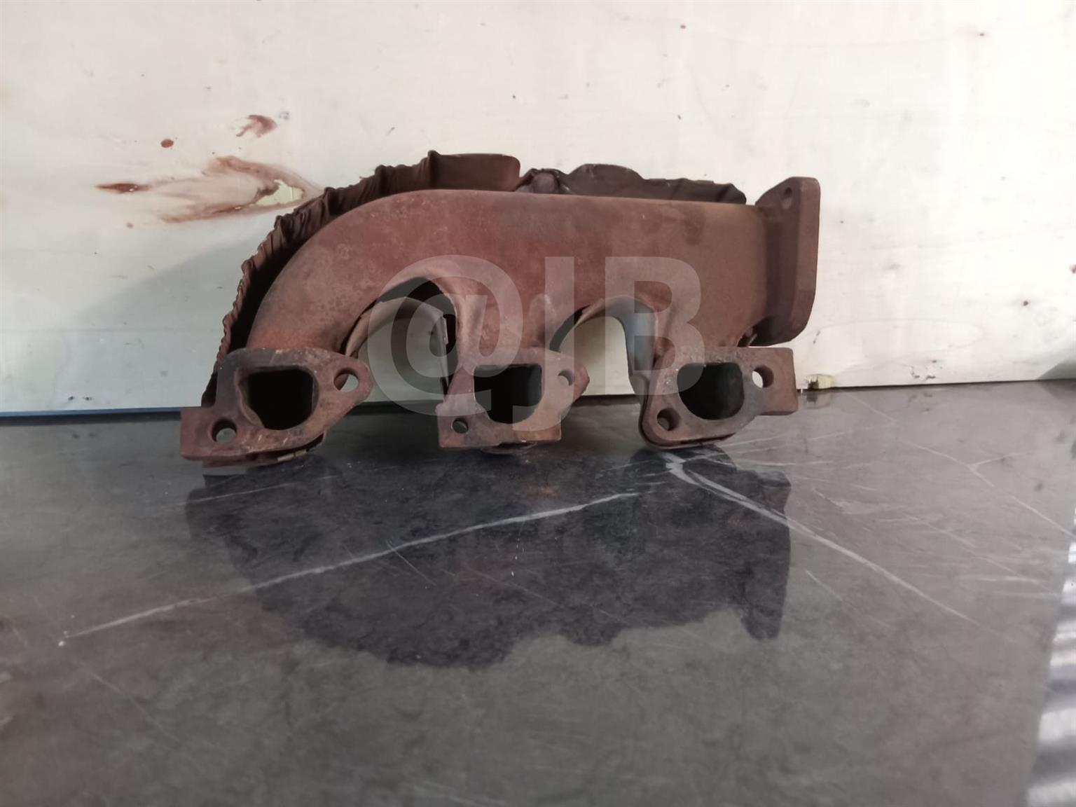 Pre Owned Exhaust Manifold For Chrysler Grand Voyager 3.3 In Stock - Private Seller Pre Owned Exhaust Manifold For Chrysler Grand Voyager 3.3 In Stock - Private Seller