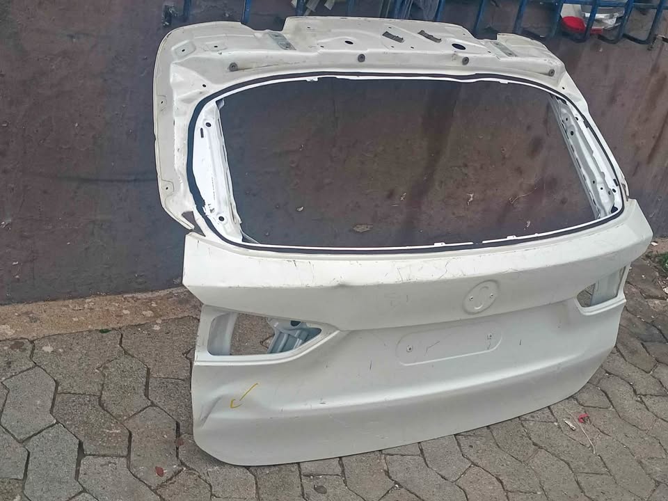 BMW X1 2017 Tailgate - Private Seller BMW X1 2017 Tailgate - Private Seller